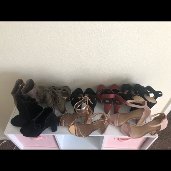 Black Heels - Picture 2 of 2